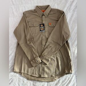 Wrangler FR RIGGS WORKWEAR Shirt‎ Mens Button Down Flame Resistant ( FR ) shirt
